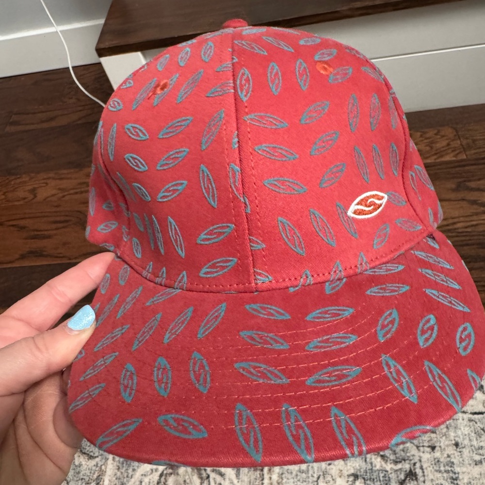 Smith trendy fitted Red & Blue Patterned Cap size small will stretch